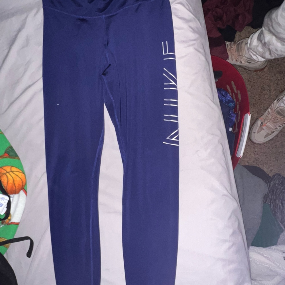 Women’s Navy Blue Nike dri fit high waisted leggings size small